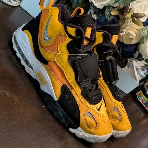B31 NIKE Air Max Speed Turf "Steelers" Sneaker - Picture 3 of 11